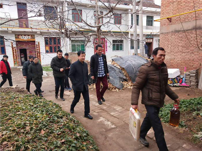 更换关于我们--企业党建职工关怀的照片.jpg